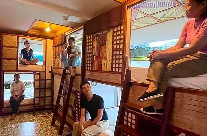 Balai Balai Capsule Hostel *
