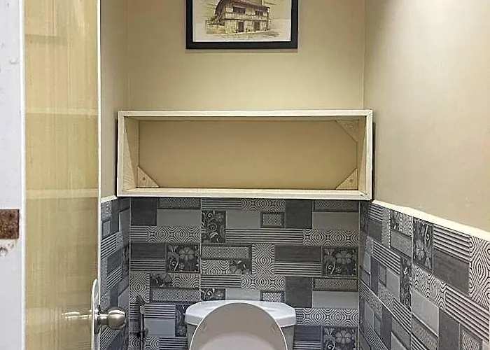 Balai Balai Capsule Hostel *