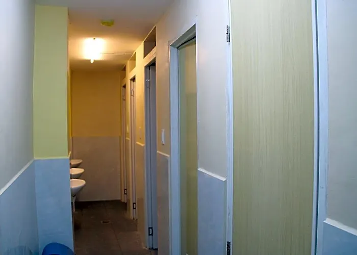 Balai Balai Capsule Hostel *